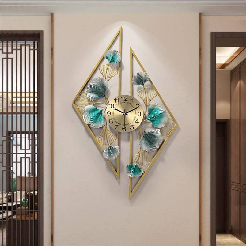 Luxurious QUADRILATERAL MI Metal Wall Clock