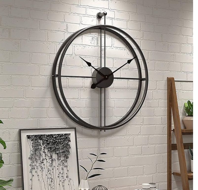 Luxurious GLOBULAR MI Wall Clock