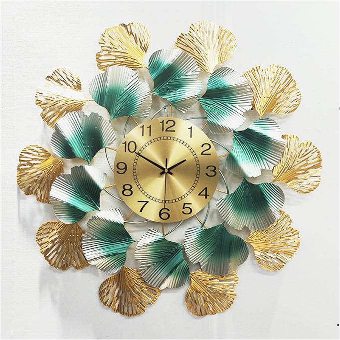 Luxurious MECORA MI Metal Wall Clock