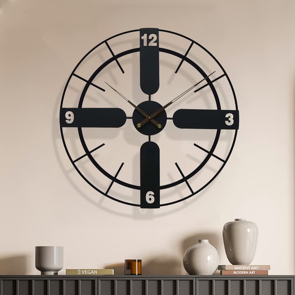Luxurious ARCURA MI Metal Wall Clock